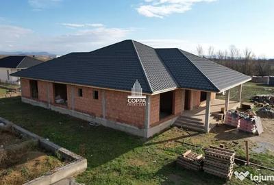 Casă cu 5 camere cu Teren 1300 Mp în Recea - 1