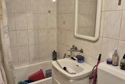 Inchiriez apartament 2 Florilor - 1