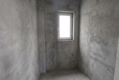 Spațiu comercial, de 103 mp, în Jiului