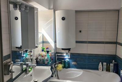 Apartament cu 3 camere semidecomandat în Hârșova - 5