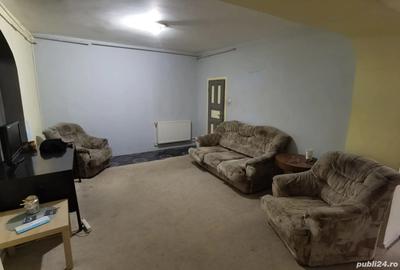 Unirii,Universitate km 0 ,on spatele spitalului Col?ea - 1