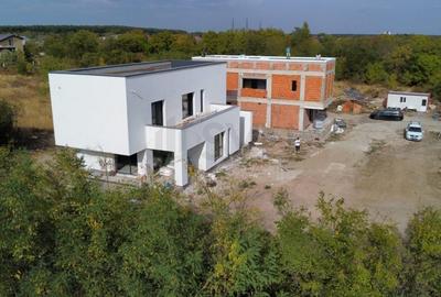 REV2003468 Vile individuale moderne 5 camere teren generos complex Saftica - 5