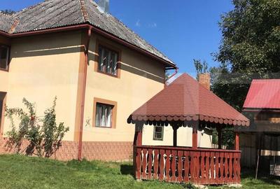 Casa spatioasa cu 4 camere, orasul Campeni - 1