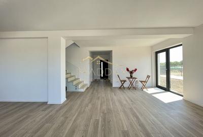 Vila exclusivista**P+1**5 Camere**Teren 704 mp***Langa Padure//Balotesti - 31