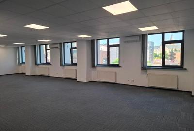 Spatiu birou , 372 m2- 250m2-190m2, vis a vis de  Palas - 1
