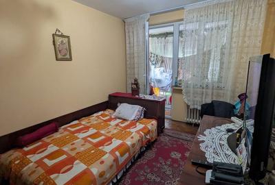 Apartament cu 3 camere decomandat în Calea București - 2