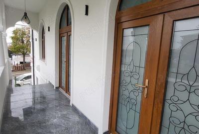 Spațiu comercial, de 250 mp, în Central