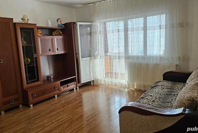 Apartament cu 2 camere, utilat si mobilat - 1