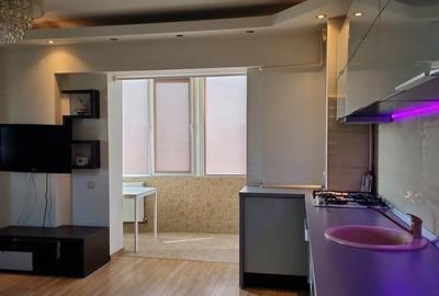 Apartament cu 2 camere semidecomandat în Berceni