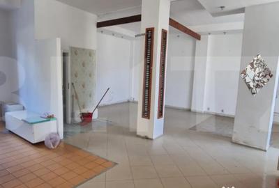 Spațiu comercial, de 110 mp, în Ultracentral - 8