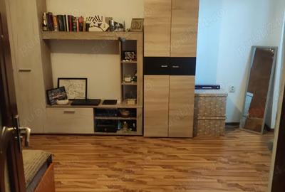 Inchiriez apartament o camera - 5