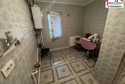 Petrom ,3 camere decomandate , TOTUL NOU, cod CE 1021 - 4