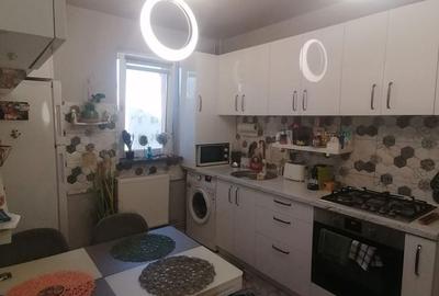 Apartament cu 3 camere decomandat în Central - 8