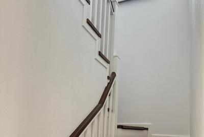 Duplex superb, P+E, 120 mp, 5 camere, 3 băi, bine poziționat, Giroc, comision 0% - 14