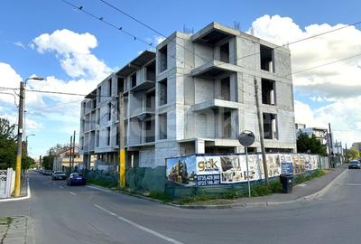 Apartament cu 2 camere decomandat în Palazu Mare