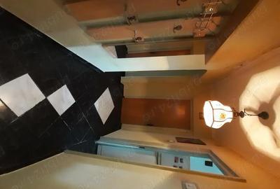 Apartament cu 4 camere decomandat în Trivale - 8