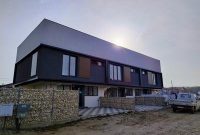 Casă cu 3 camere cu Teren 100 Mp în Sud - 1