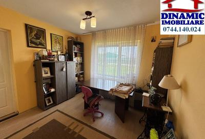 Casa+6338mp teren, sat Izvoare, 149 900 EURO - 3