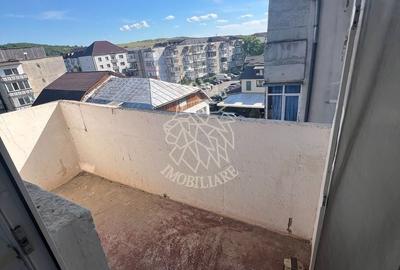 Apartament cu 3 camere decomandat în Central - 8