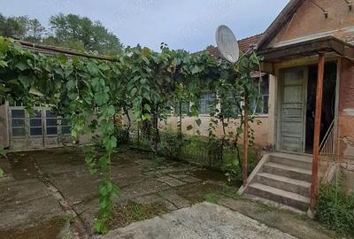 Casă cu 4 camere în Nadăș - 11