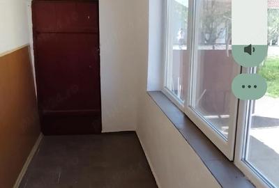 Casă cu 4 camere cu Teren 1300 Mp în Teremia Mare - 1