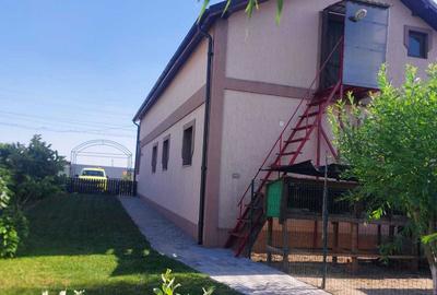 Casă cu 3 camere cu Teren 1000 Mp în Central - 3