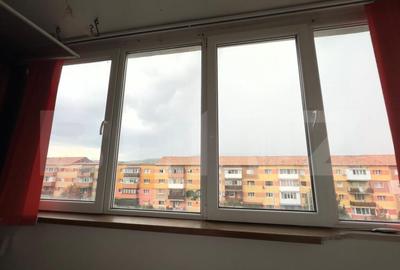 Apartament de inchiriat cu 3 camere decomandat, 81 mp - zon - 1