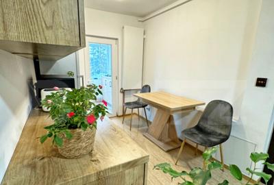 Apartament, 2 camere decomandat, zona centrala - 1