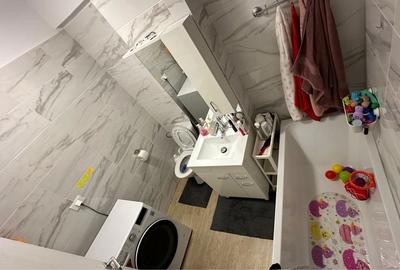 Apartament cu 4 camere decomandat în Mihai Bravu