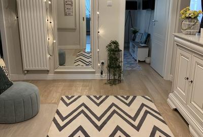 Apartament cu 4 camere decomandat în Central - 3