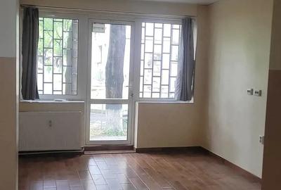 Spatiu comercial - 3