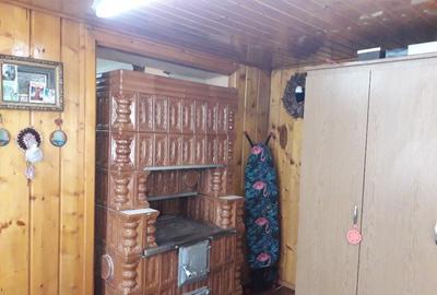 Casă cu 3 camere cu Teren 1800 Mp în Plopeni - 8