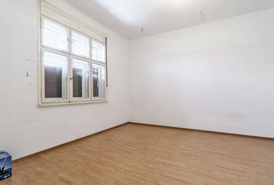 Două case pe Calea Radnei comision 0 - 5