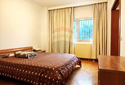 Apartament cu 3 camere semidecomandat, mobilat în Primăverii - 2