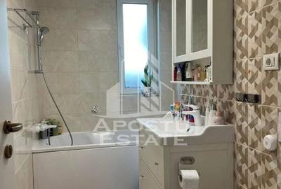 Apartament cu 3 camere,2 bai,curte proprie,Dumbravita - 10