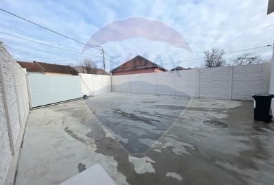 Hala constructie noua + spatiu de birouri stradal - 4