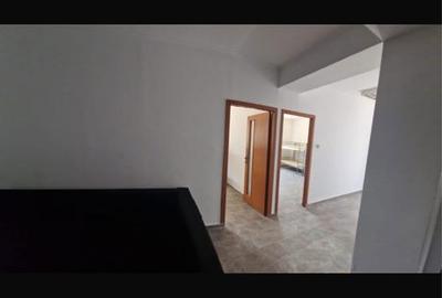 Spațiu comercial, de 310 mp, în Exterior Vest - 1