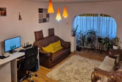 Apartament 4 camere, etaj 3 3, zona Policlinica 2 - 5