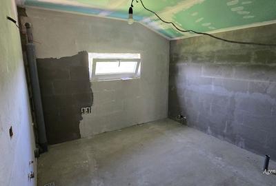 Casă cu 4 camere cu Teren 250 Mp în Central - 5