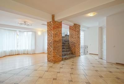 Casă cu 5 camere cu Teren 530 Mp în Central - 8