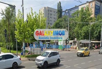 Spațiu comercial, de 1,400 mp, în Titan - 3