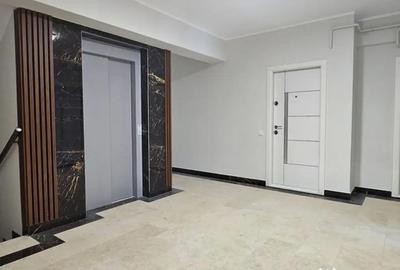 Apartament cu 2 camere semidecomandat, mobilat în Central