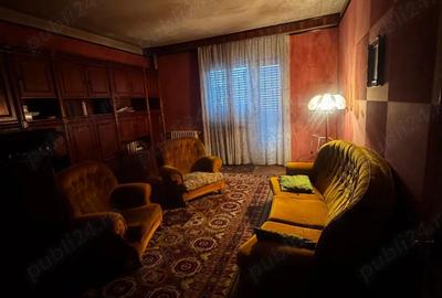 Apartament cu 4 camere decomandat în Central - 1