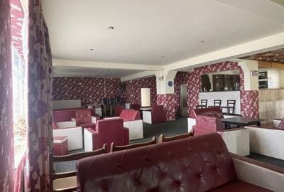 Spațiu comercial, de 1,217 mp, în Central - 11