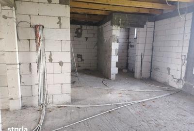 Casă cu 4 camere cu Teren 250 Mp în Cernele - 12
