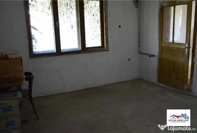 Casă cu 6 camere cu Teren 550 Mp în Târnăveni - 8