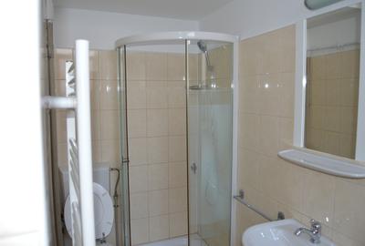 Piata Romana,garsoniera  la parter/1,ideal birou - 3