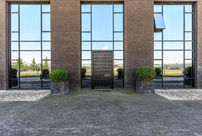 Birou, de 304.20001220703 mp, în Exterior Vest - 3