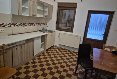 Casă cu 2 camere cu Teren 217 Mp în Central - 5
