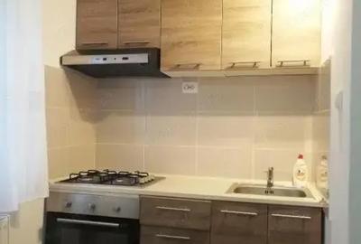 Garsonieră decomandată în Central - 1